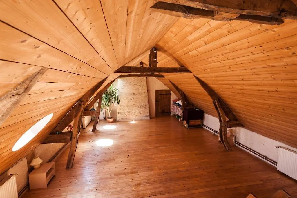 Ecologite La Riviere Éancé 0*,