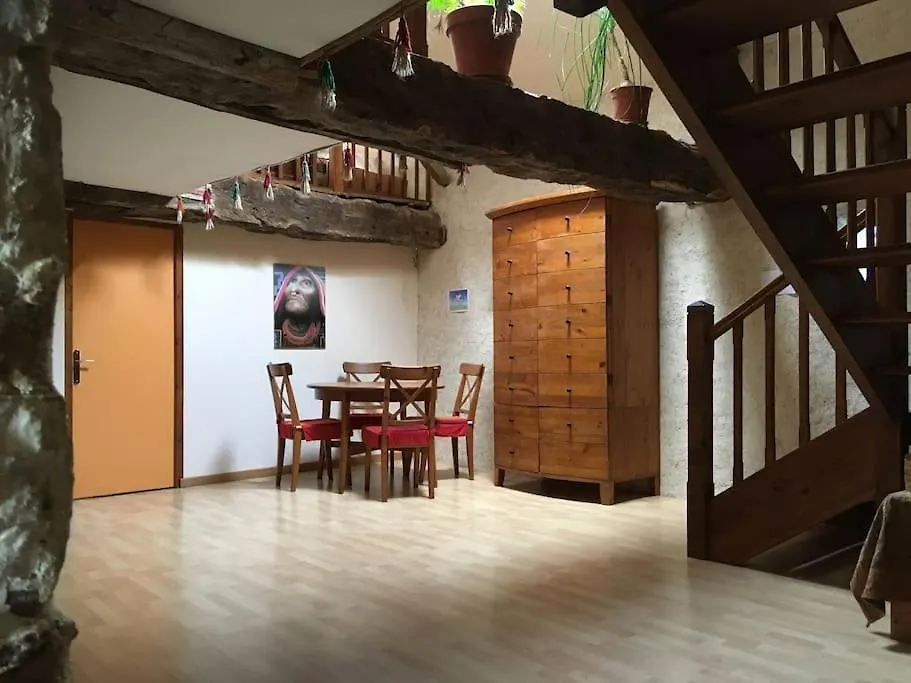 Ecologite La Riviere Éancé 0*,  フランス