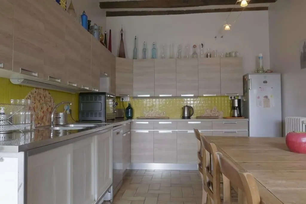 Ecologite La Riviere Éancé 0*,  フランス